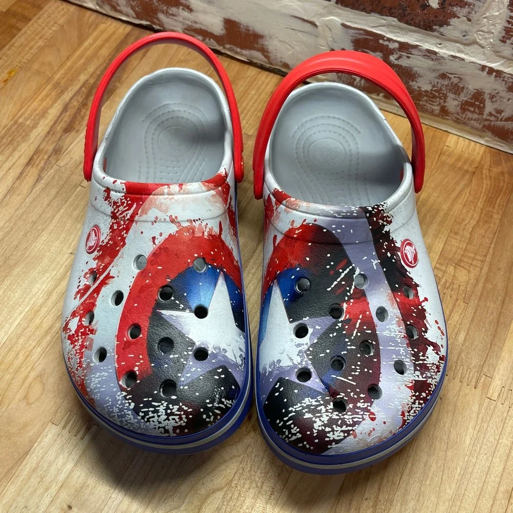 Crocs Marvel Captain America Shield Clogs Mens 6 Womens 8 White Red Blue Shield